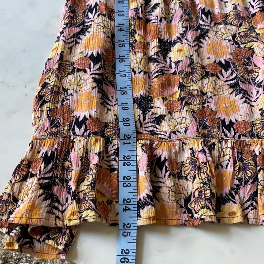 Volcom - Picture 9 of 10